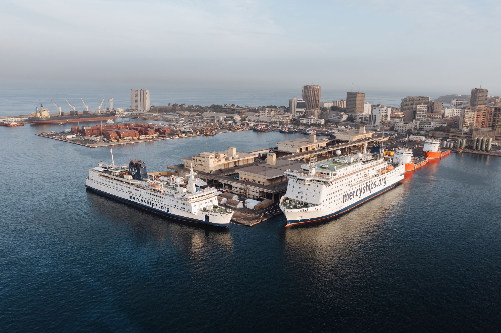 Mercy Ships Schweiz announces Mercy Ships, ein Nonprofit der mit schwimmenden Spitalschiffen kostenlose Operationen nach Afrika bringt, stärkt seine Präsenz in der Deutschschweiz mit neuem Unternehmernetzwerk.