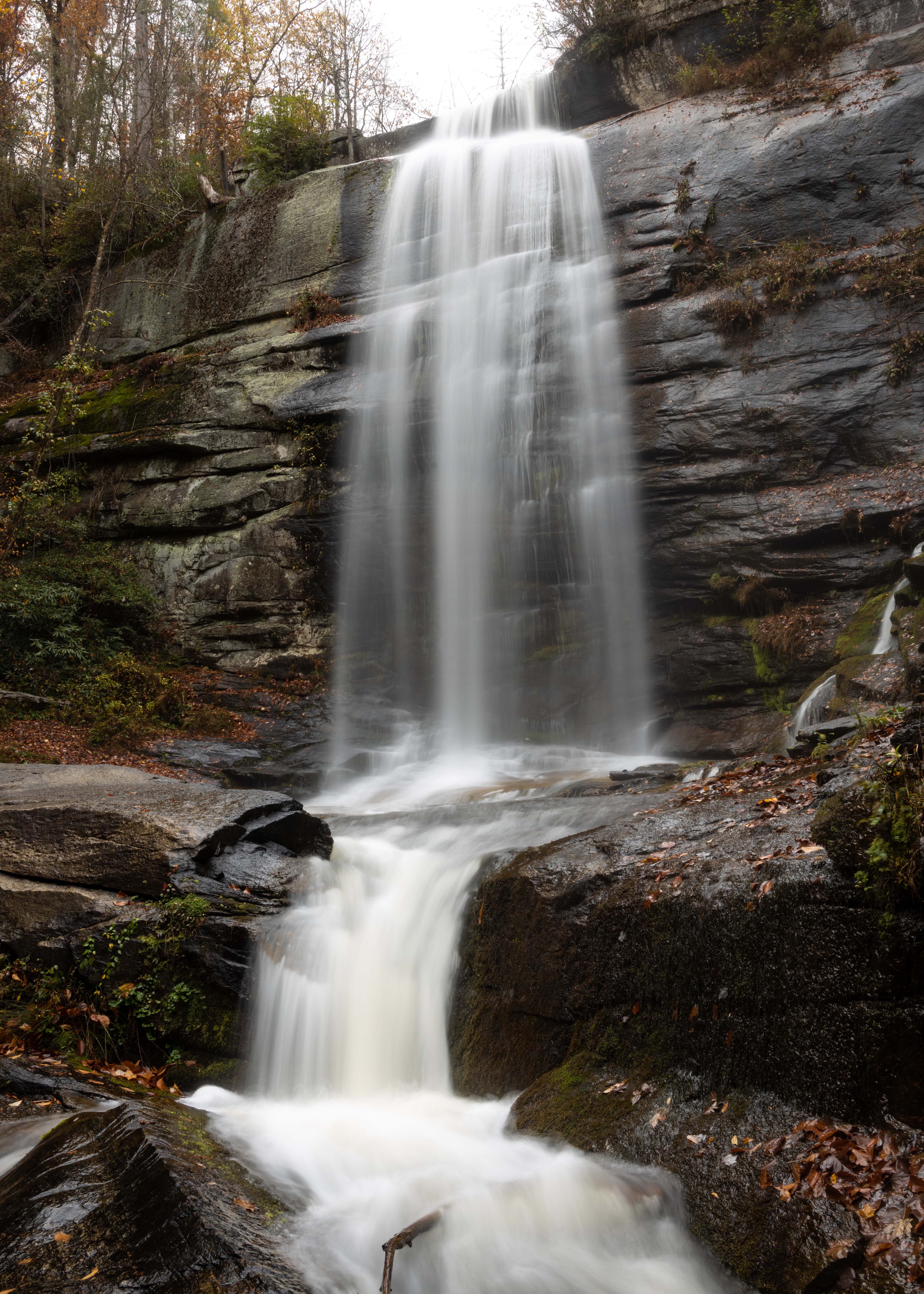 Lake Hartwell Country Releases Waterfall Guide for Fall Visitors Near Clemson, South Carolina